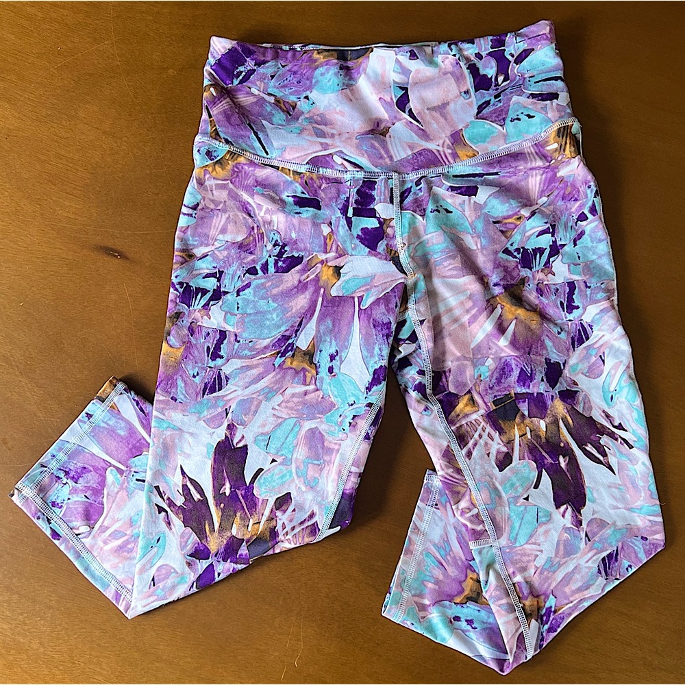 📦 Champion Watercolor Flower Floral Print Workout Exercise Yoga Capris leggings